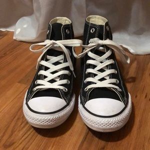 ✨FINAL PRICE✨Converse Chuck Taylor All Star Hi